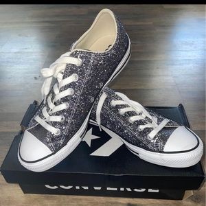 Converse womens sparkle shoes size 9